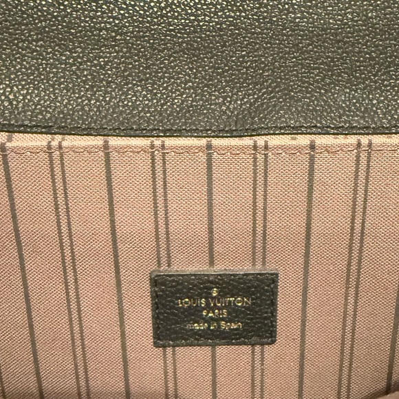 Louis Vuitton Black Pochette Metis Leather Monogram Bag - Picture 3 of 7